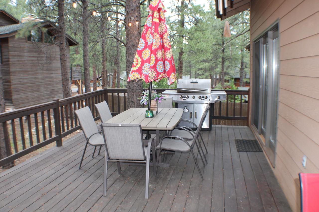 Kathys Cabin, King Bed, Hot Tub, Near-Nau & Downtown Attractions, Perfect Year-Round Mountain Getaway 弗拉格斯塔夫 外观 照片