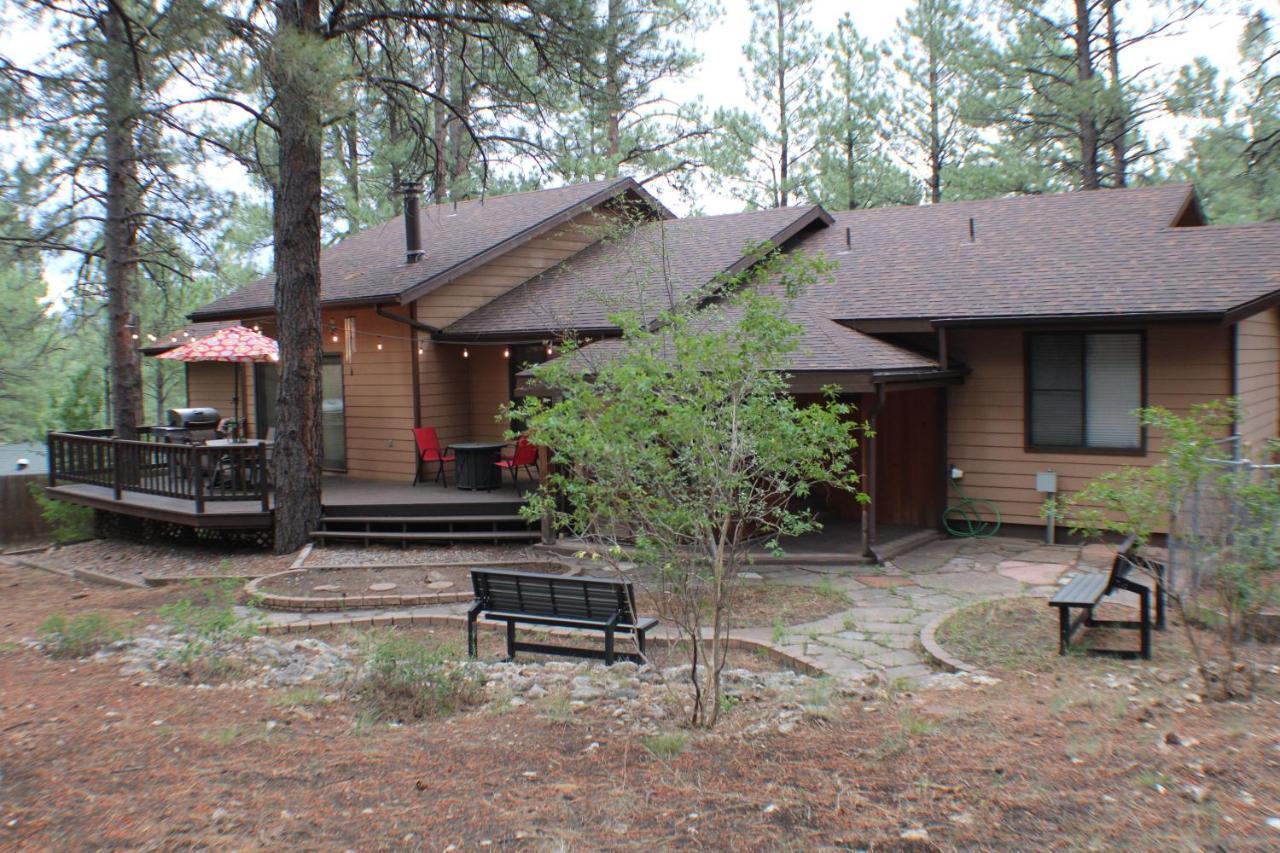 Kathys Cabin, King Bed, Hot Tub, Near-Nau & Downtown Attractions, Perfect Year-Round Mountain Getaway 弗拉格斯塔夫 外观 照片
