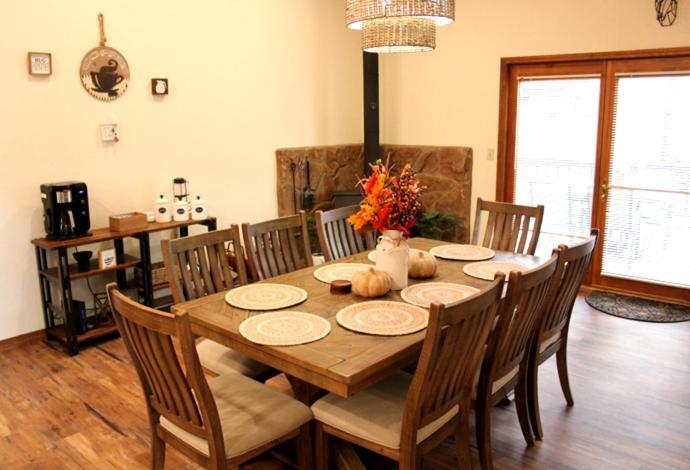 Kathys Cabin, King Bed, Hot Tub, Near-Nau & Downtown Attractions, Perfect Year-Round Mountain Getaway 弗拉格斯塔夫 外观 照片