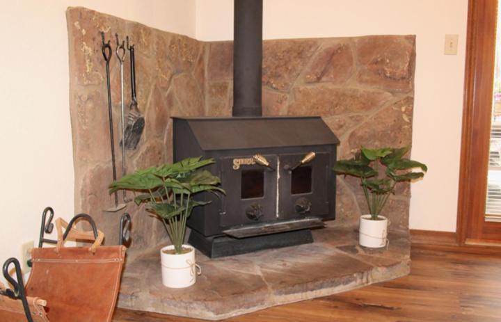 Kathys Cabin, King Bed, Hot Tub, Near-Nau & Downtown Attractions, Perfect Year-Round Mountain Getaway 弗拉格斯塔夫 外观 照片