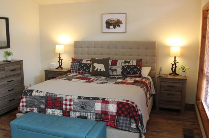 Kathys Cabin, King Bed, Hot Tub, Near-Nau & Downtown Attractions, Perfect Year-Round Mountain Getaway 弗拉格斯塔夫 外观 照片